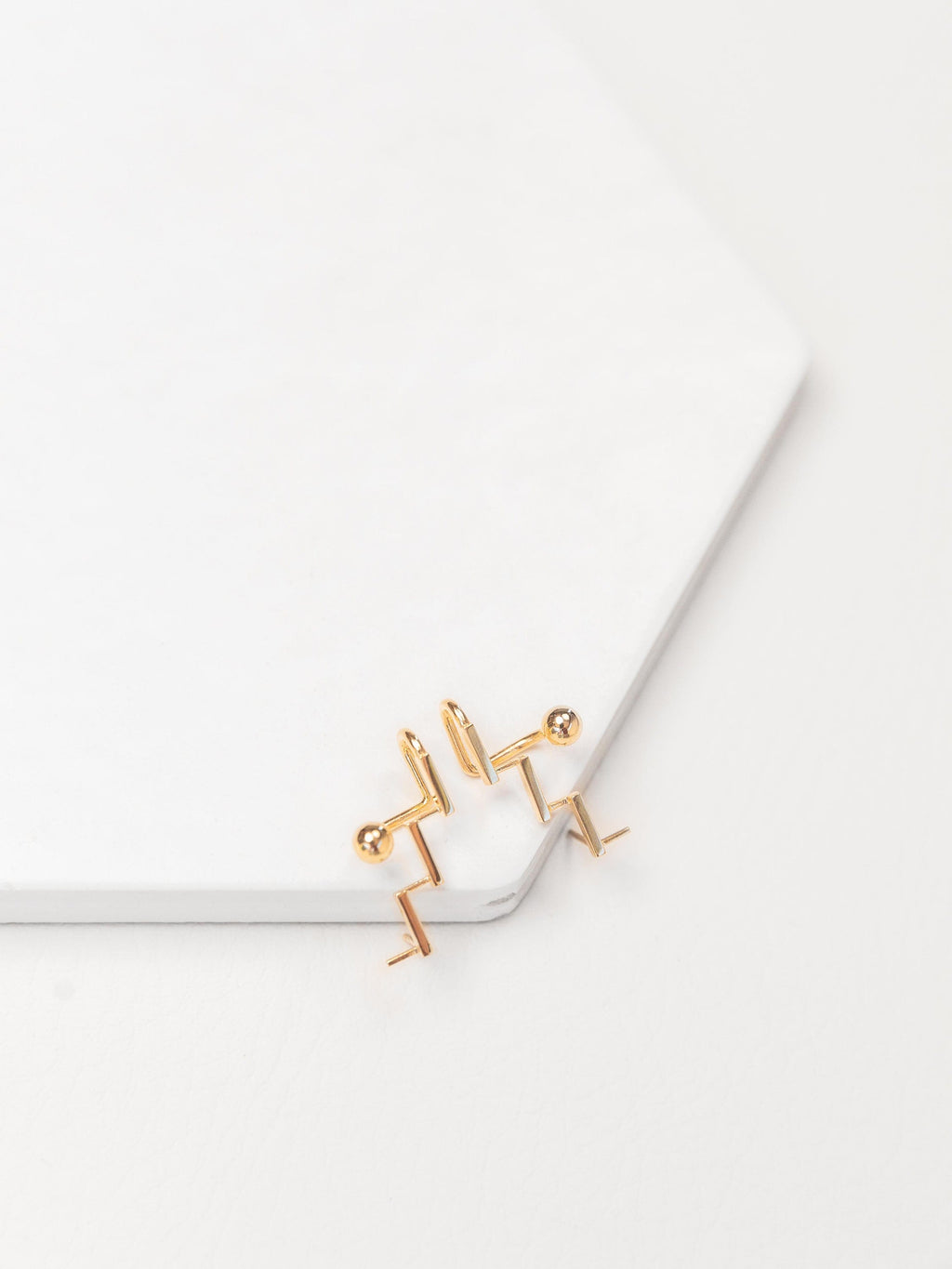 STUDIYO Jewelry Earrings Ascent Earring Cuff | Floating Ear Cuff