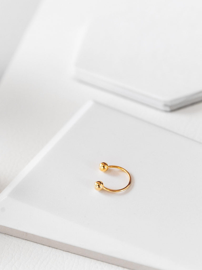 STUDIYO Jewelry Ring Dot Duo Ring | Floating Ball Illusion Ring