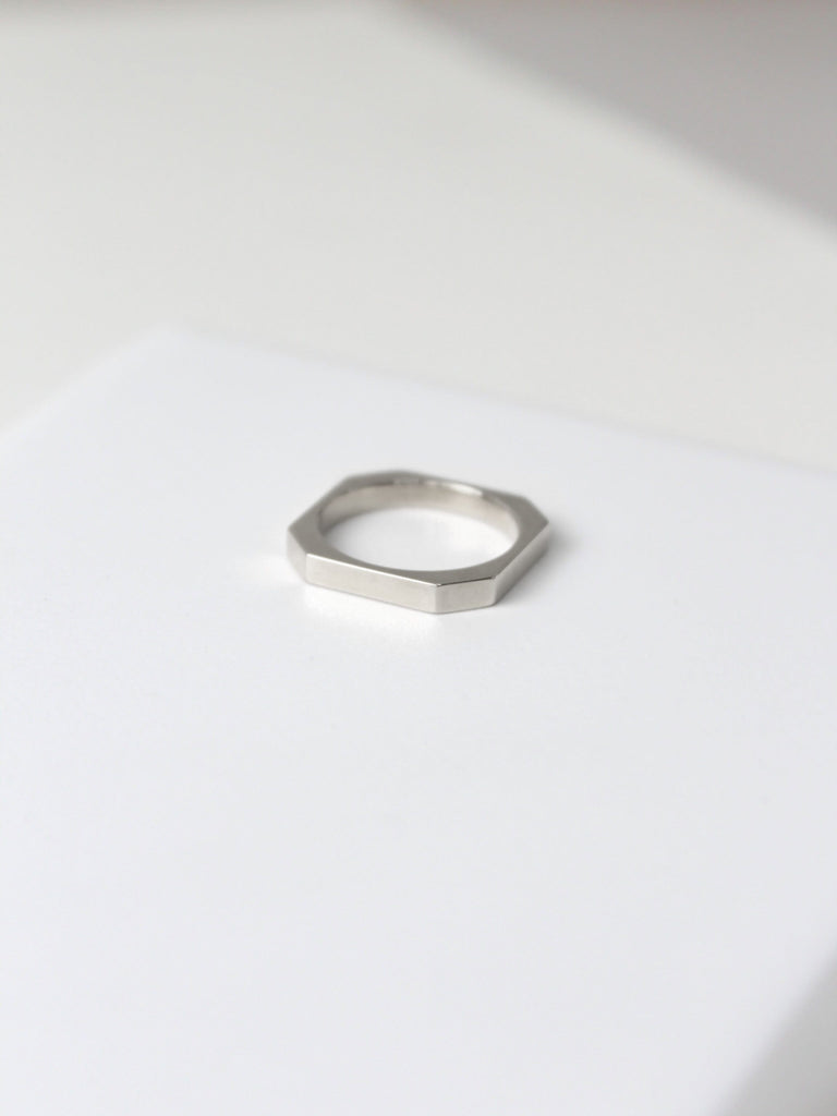 STUDIYO Jewelry Ring Faceted Square Band | unisex made to order rings