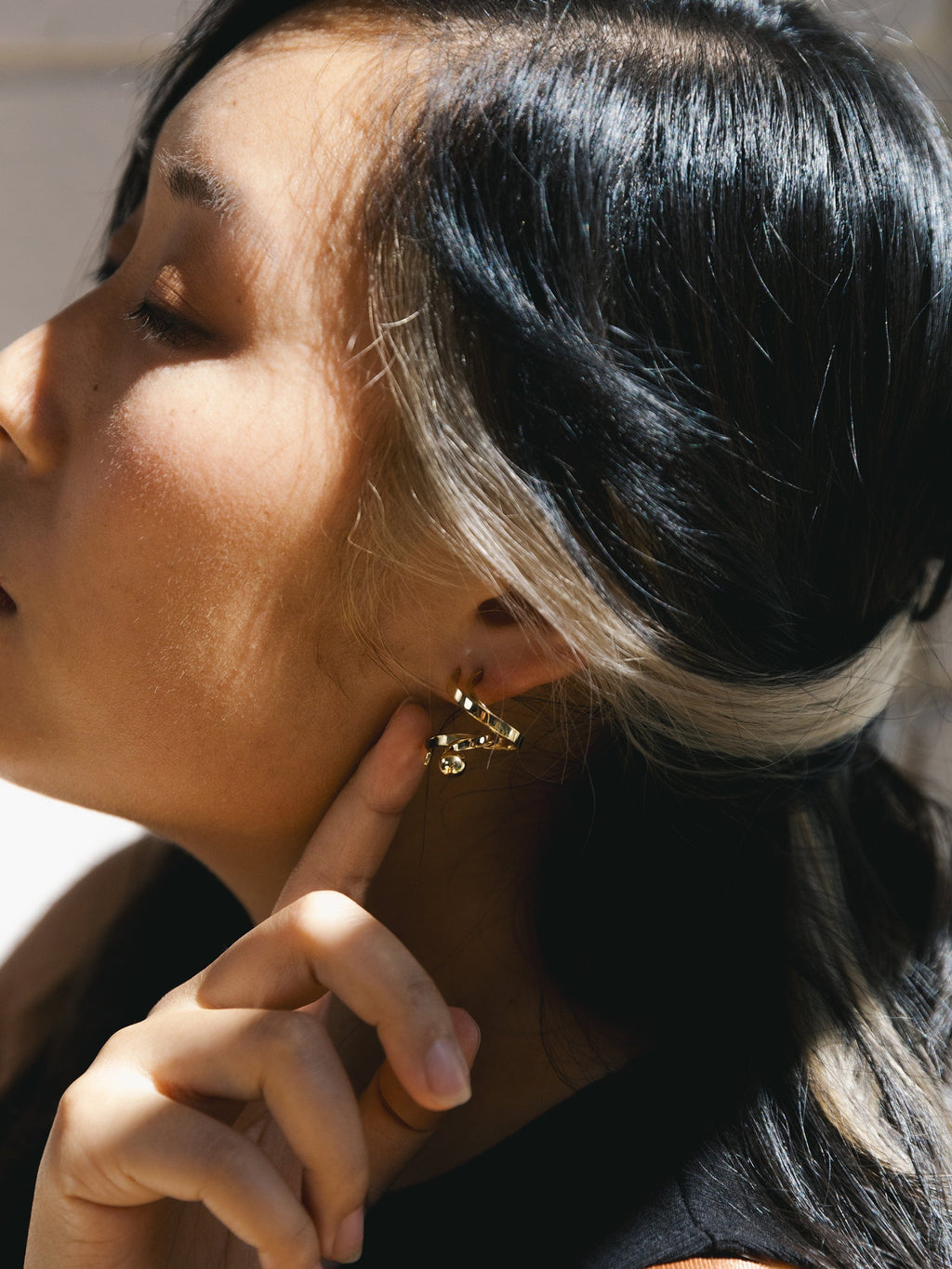 STUDIYO Jewelry Helix Studs | Floating Spiral Earrings