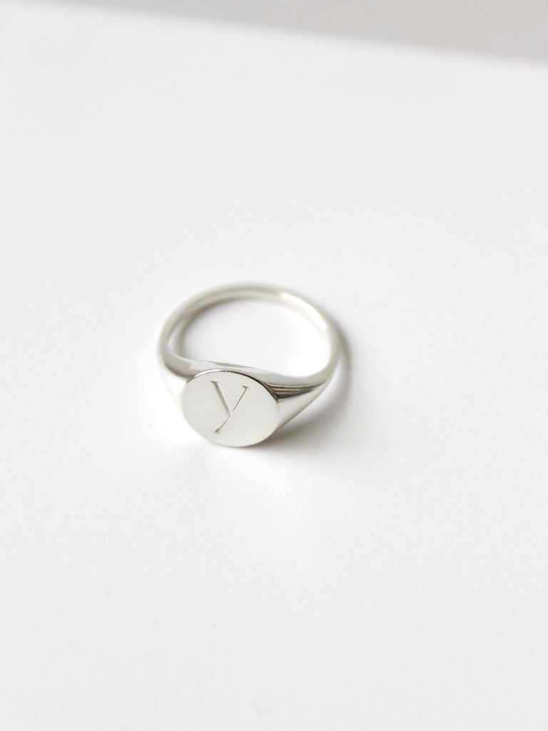 STUDIYO Jewelry Ring Sterling Silver / Y - Initial Ring / 6 Petite Signet Ring | Size 6 | Ready to Ship