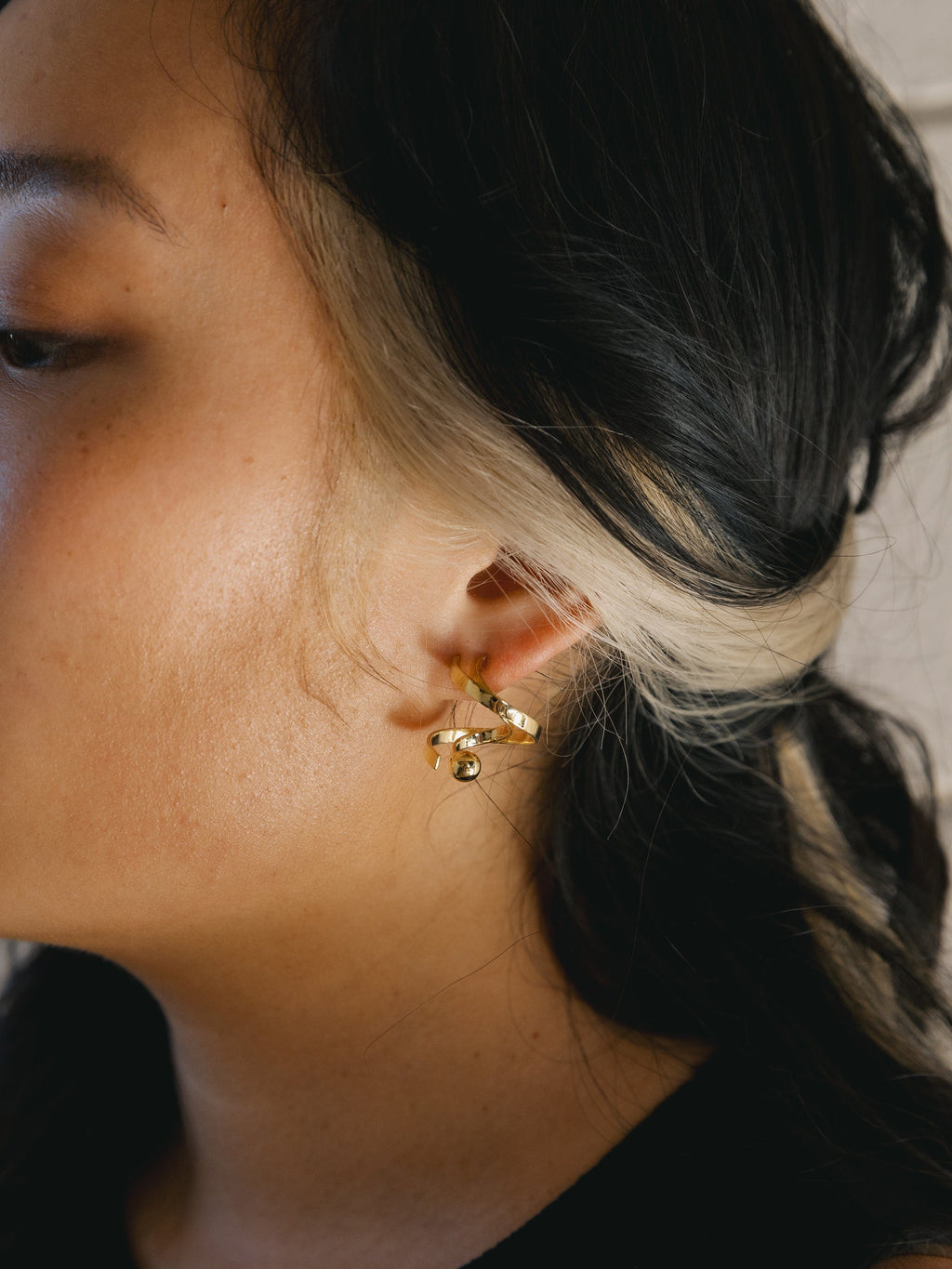 STUDIYO Jewelry (Pre-Order) Helix Studs | Floating Spiral Earrings